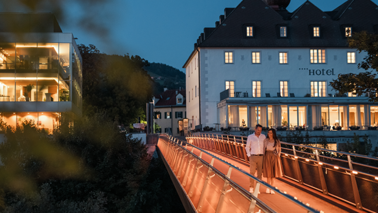 Das Schloss an der Eisenstrasse, © Dominik Stixenberger